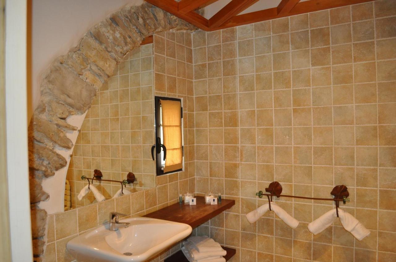 Domaine De Blancardy Hotel Moules-et-Baucels Luaran gambar